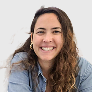 שירה גבאי - מטפלת